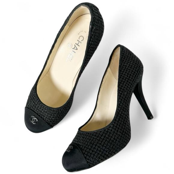 CHANEL Beaded Cap Toe Interlocking CC Black Pumps - Picture 1 of 12